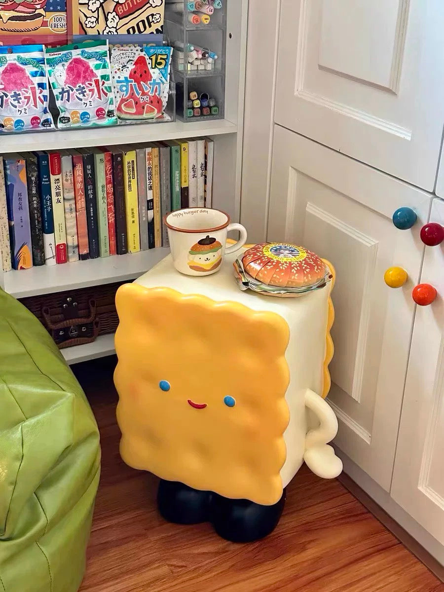 Biscuit Buddy Side Table