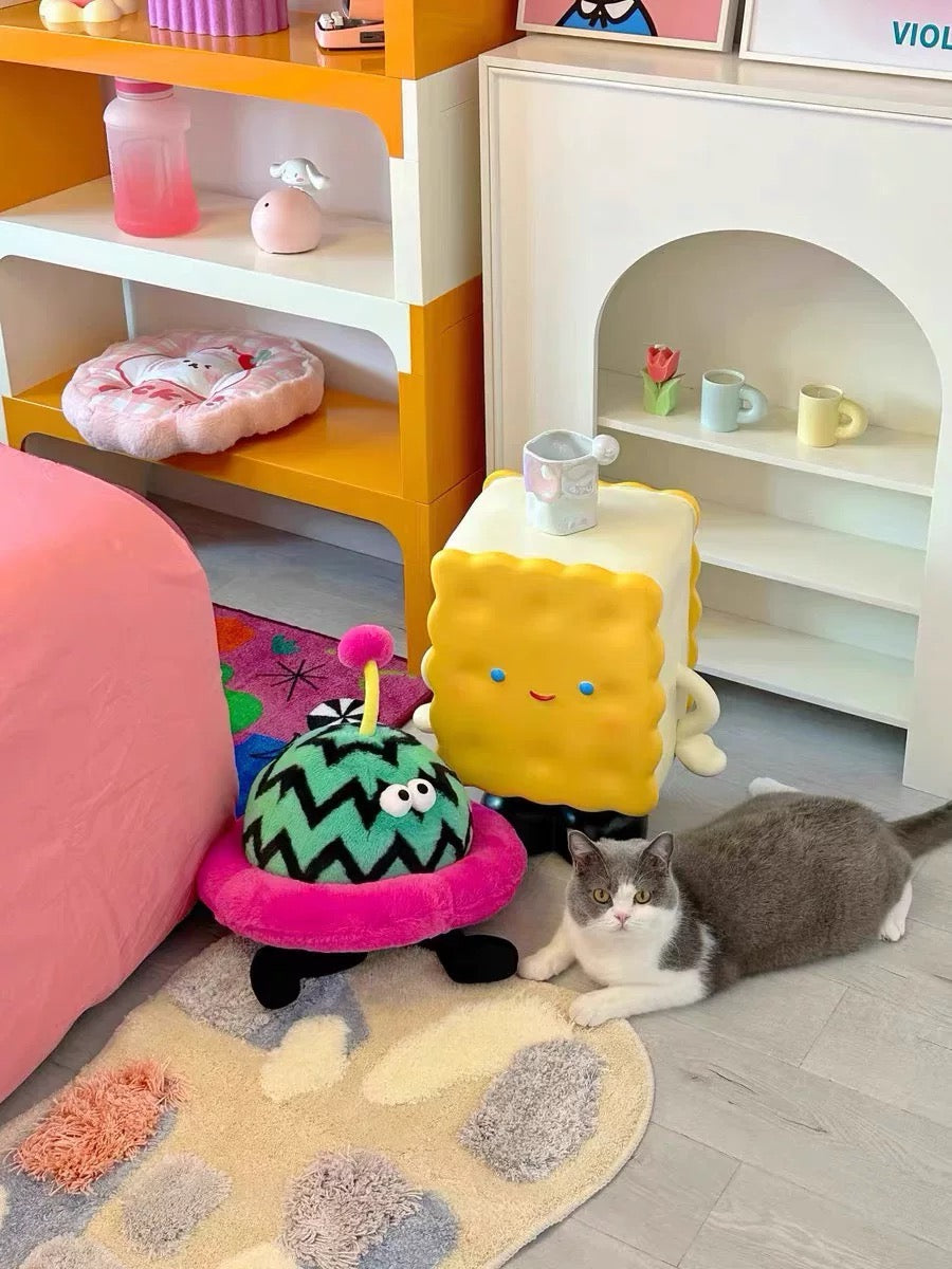 Biscuit Buddy Side Table